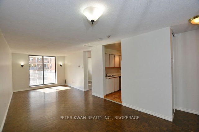 #905 - 250 Jarvis Street