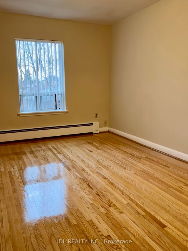 #3 - 230 Wilmington Avenue