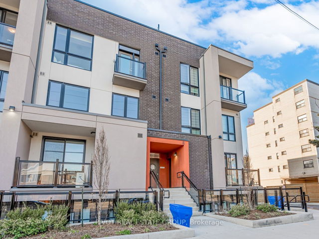 8 - 8 Marquette Avenue