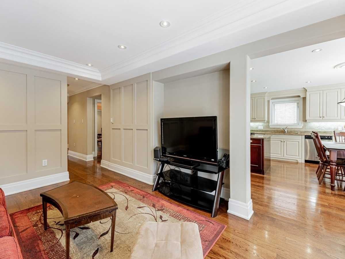 Listing Image 14