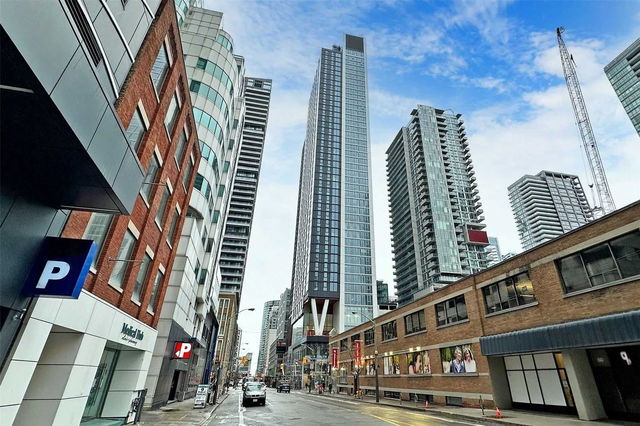 705 - 357 King Street