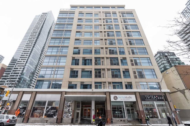 303 - 8 Wellesley Street