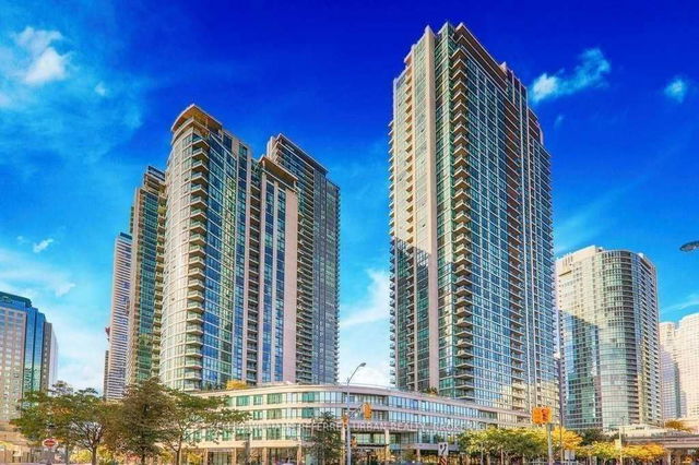 2713 - 16 Yonge Street