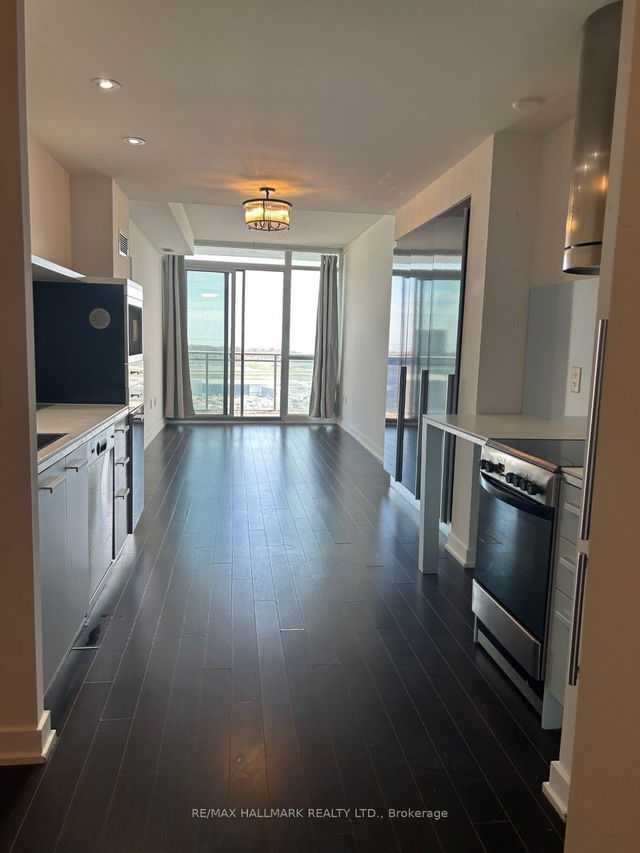 2315 - 38 Dan Leckie Way