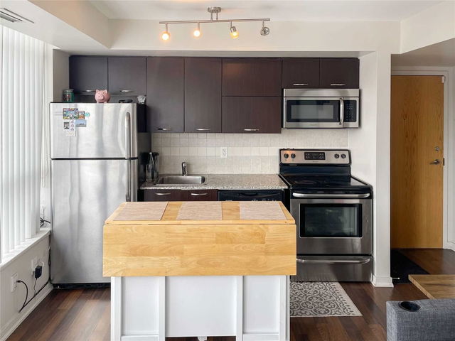 517 - 38 Joe Shuster Way