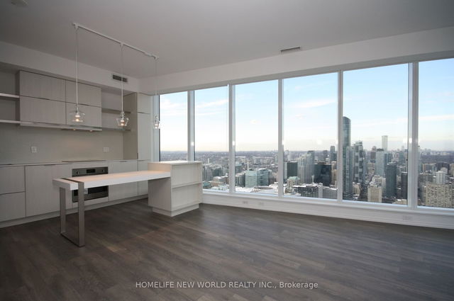 5702 - 197 Yonge Street