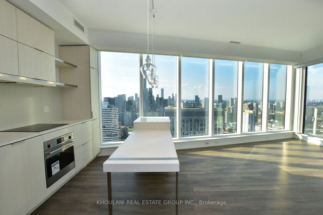 4102 - 197 Yonge Street