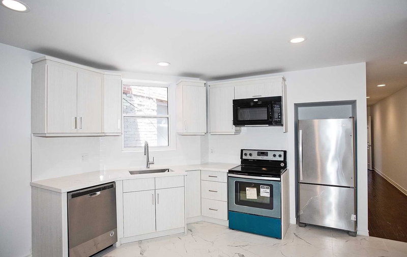 3rd Flr - 1116 College St, Toronto, M6H 1B5 | Image 3