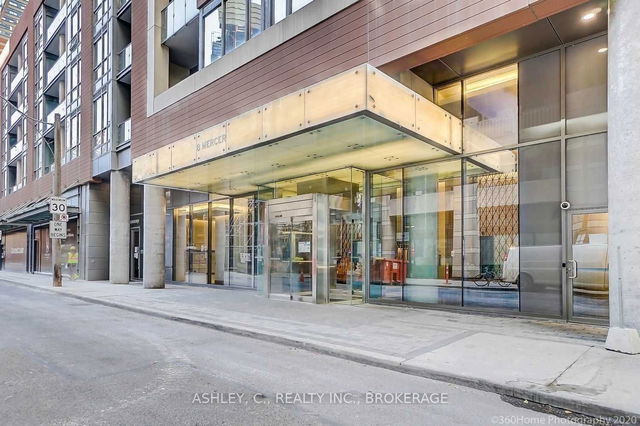 210 - 8 Mercer Street