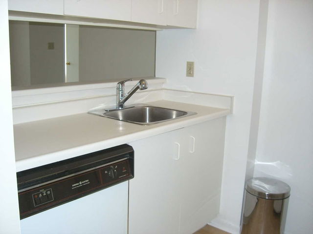 #2717 - 44 St Joseph Street