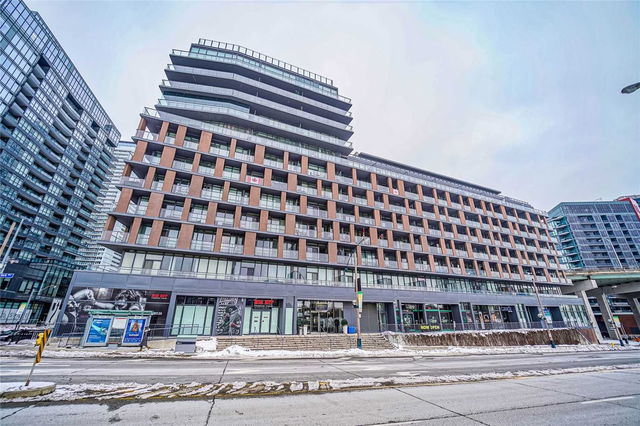 1215 - 169 Fort York Boulevard