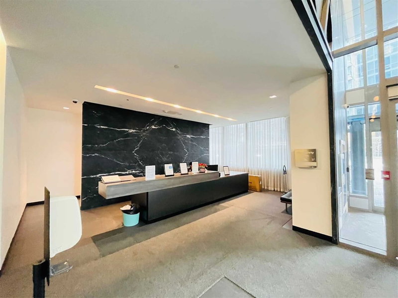 705 - 52 Forest Manor Rd, Toronto, M2J 0E2 | Image 3