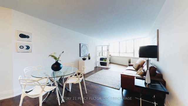203 - 270 Queens Quay