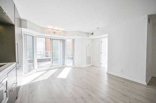 407 - 155 Yorkville Avenue