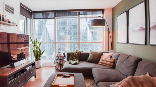 2101 - 18 Yonge Street