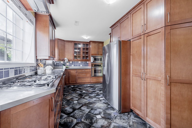 18 Mullet Rd, Toronto, M2M 2A6 | Image 3