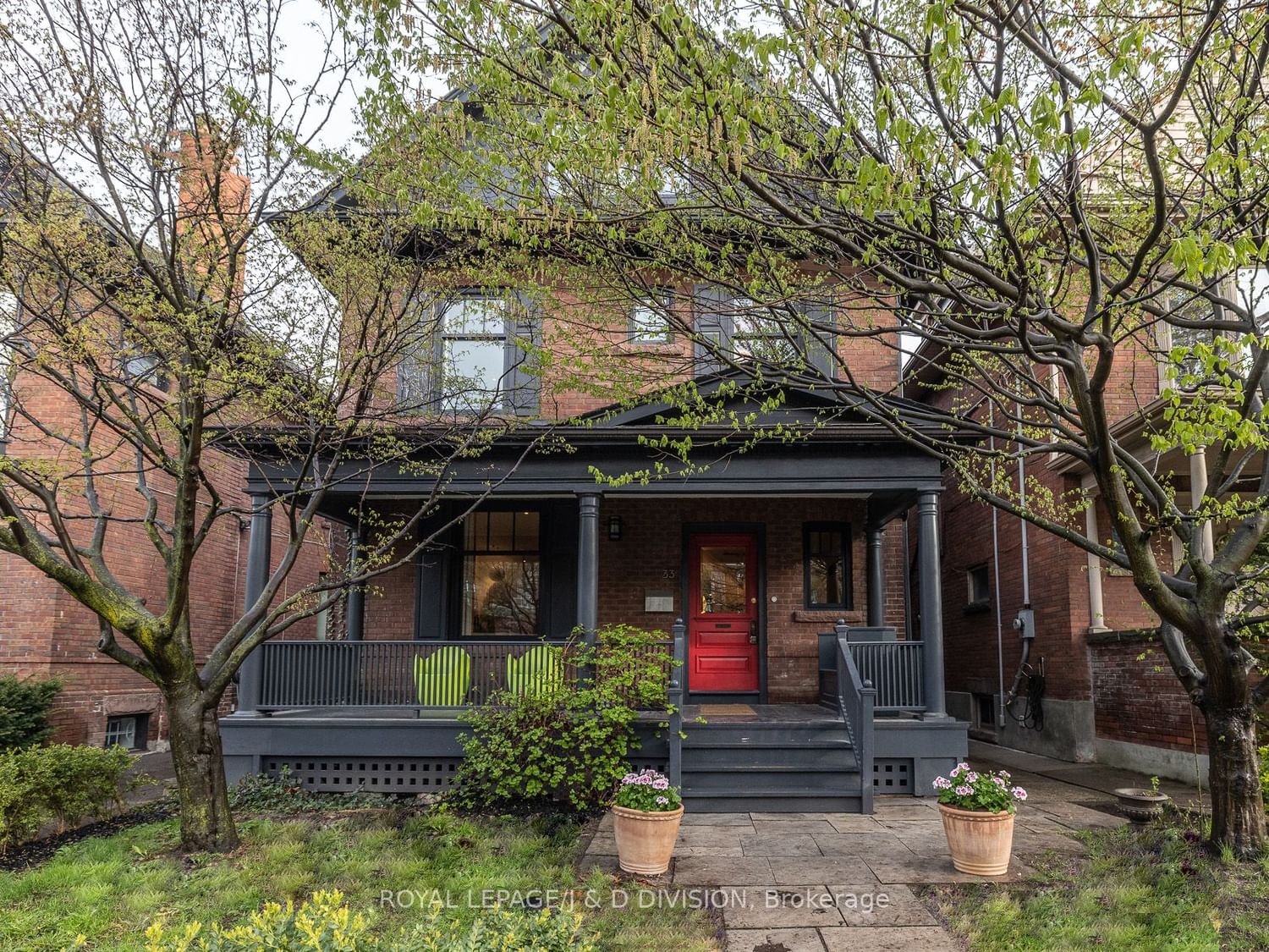 Detached House sold at 33 Chicora Avenue, Toronto, Annex, M5R 1T7 - MLS: C5965088