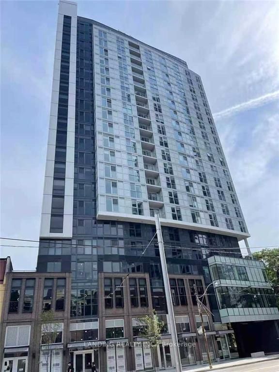 1210 - 219 Dundas Street