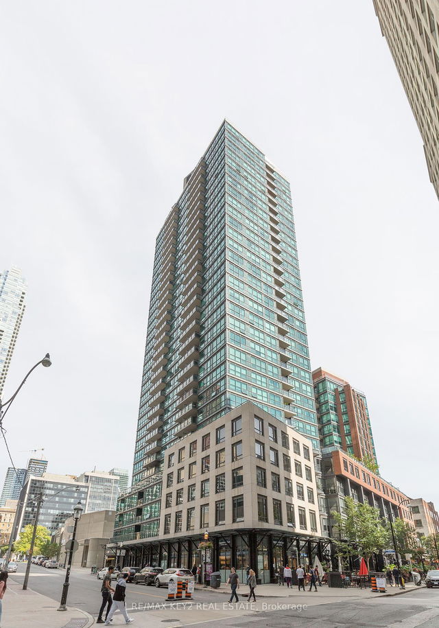 2201 - 1 Scott Street