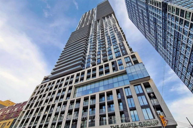 924 - 251 Jarvis Street