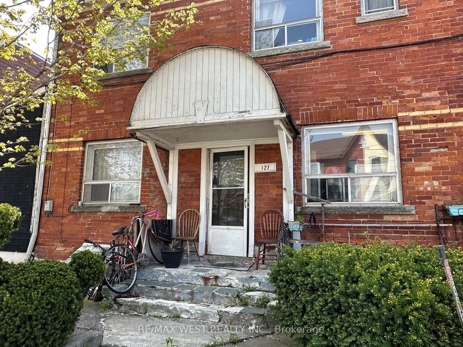 Listing Image 6