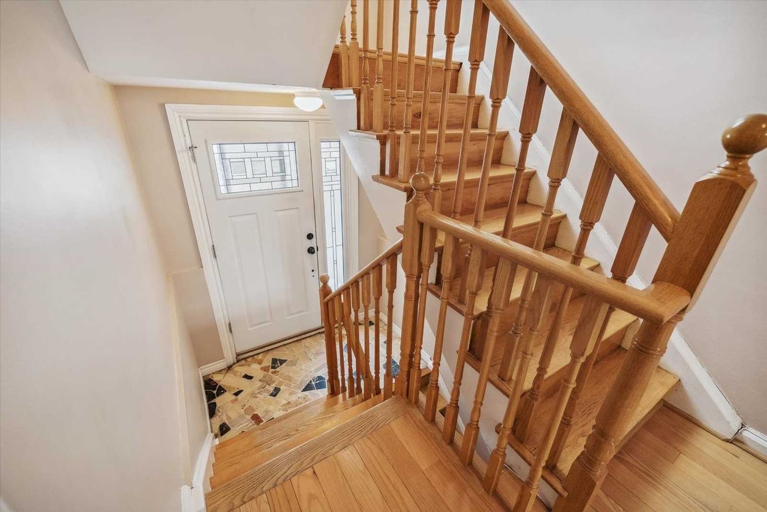 Listing Image 4