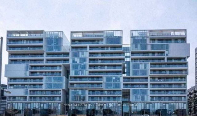 725 - 32 Trolley Crescent