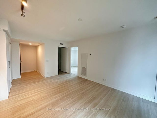 423 - 30 Tretti Way