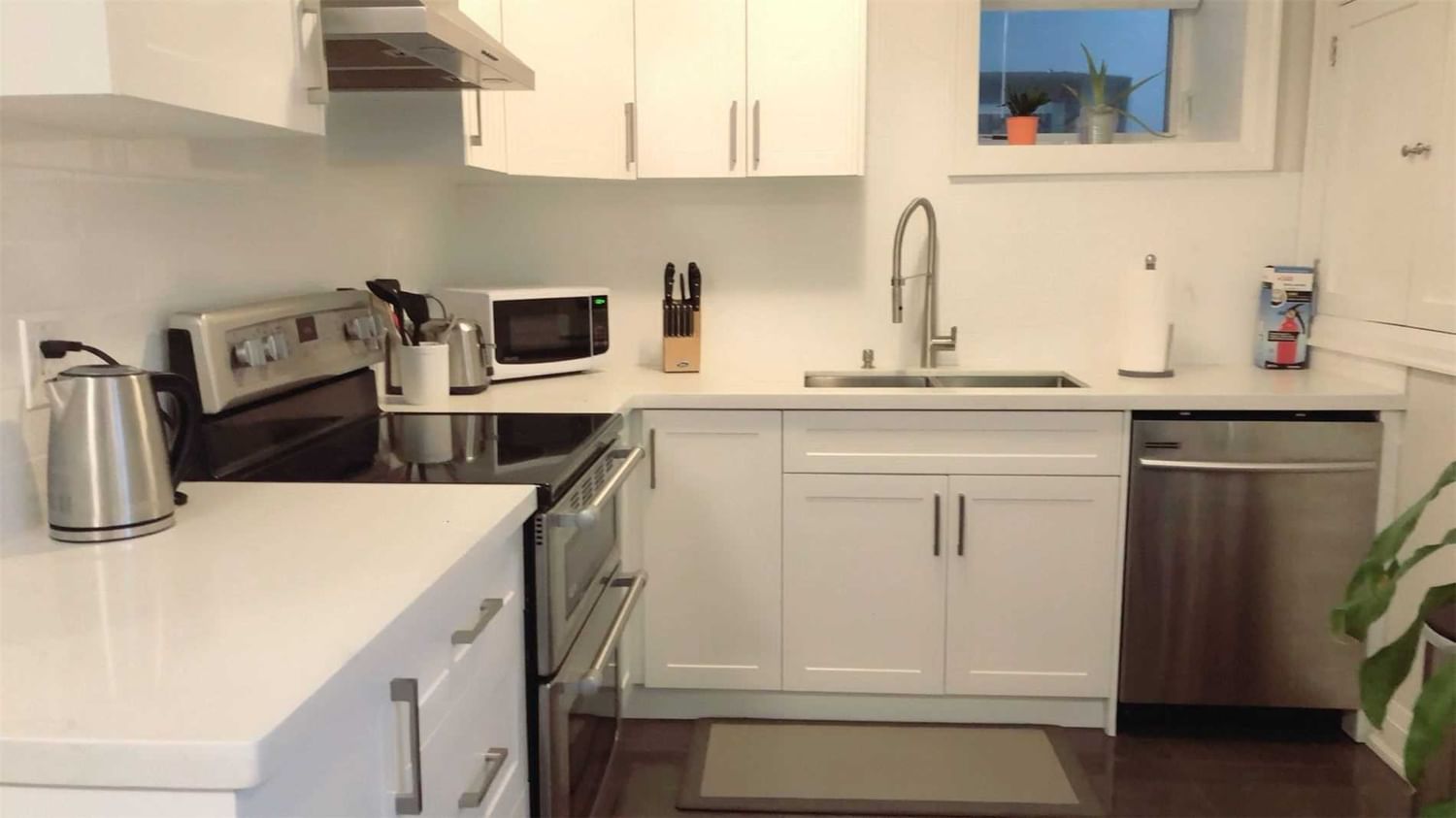 Lower Level leased at 41 Beatrice Street, Toronto, Trinity-Bellwoods, M6J 2T2 - MLS: C5968481