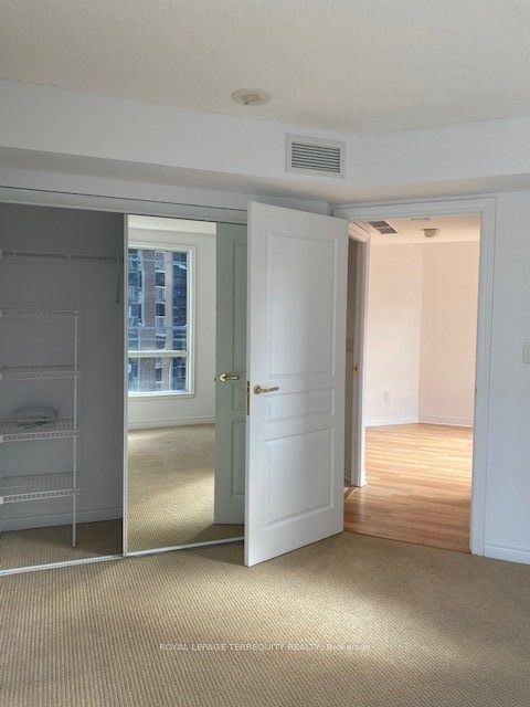 812 - 100 HAYDEN Street