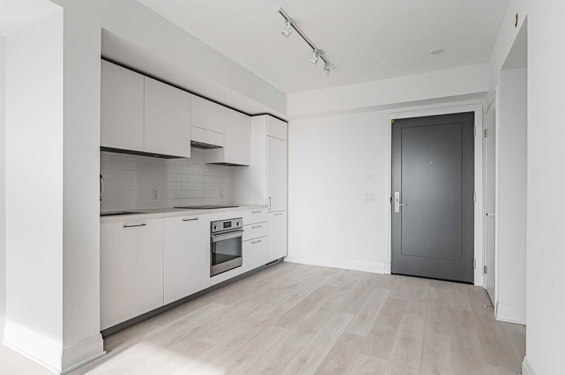 507 - 33 Frederick Todd Way, Toronto, M4G 0C9 | Image 3