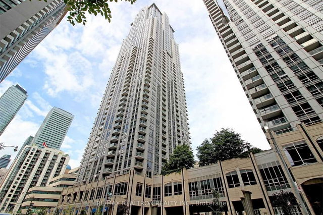 512 - 763 Bay Street