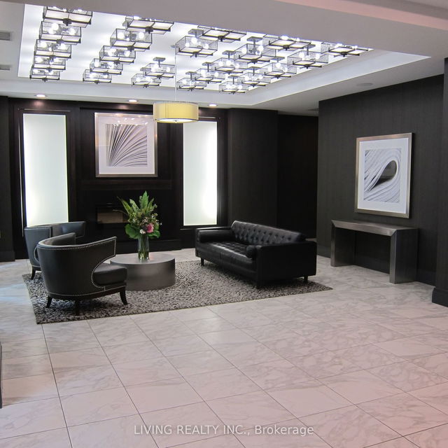 1107 - 125 Western Battery Road