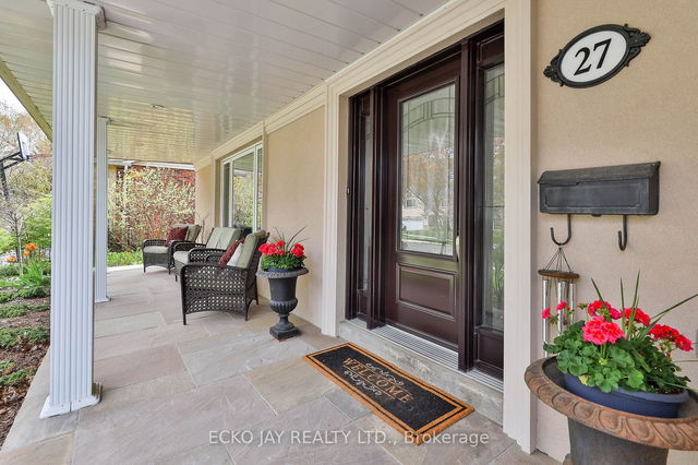 27 Rustywood Drive