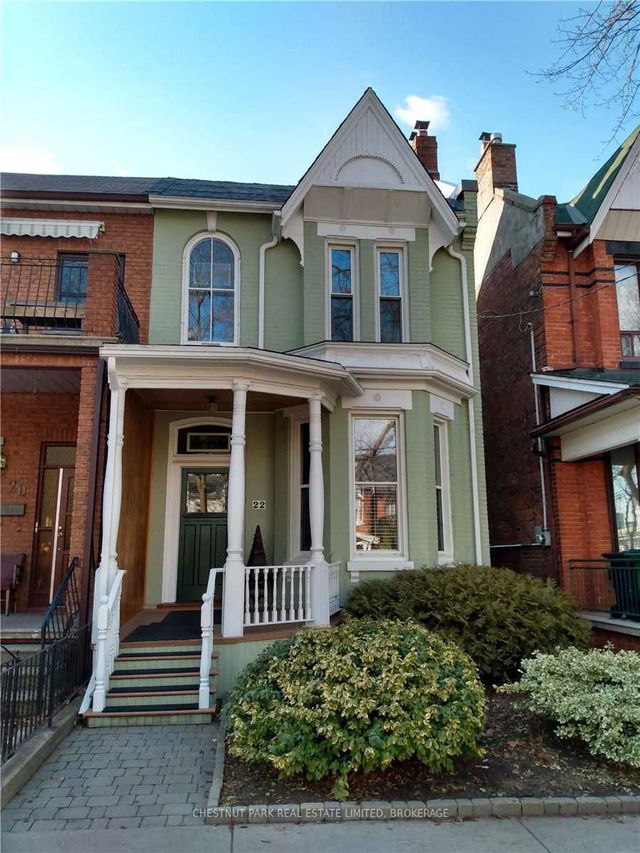 22 Lakeview Avenue