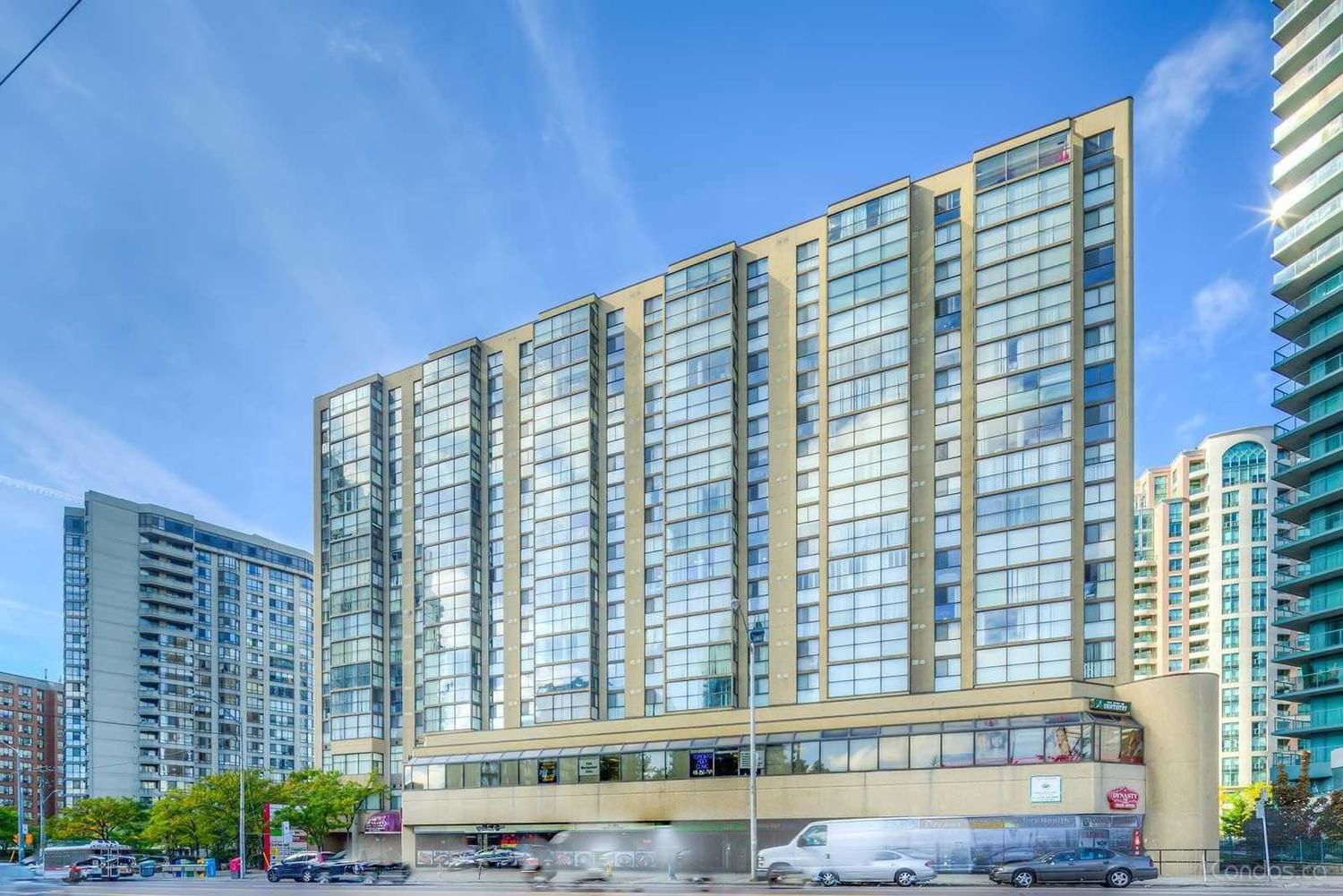 Condo leased at 811-5460 Yonge Street, Toronto, Willowdale West, M2N 6K7 - MLS: C5972969