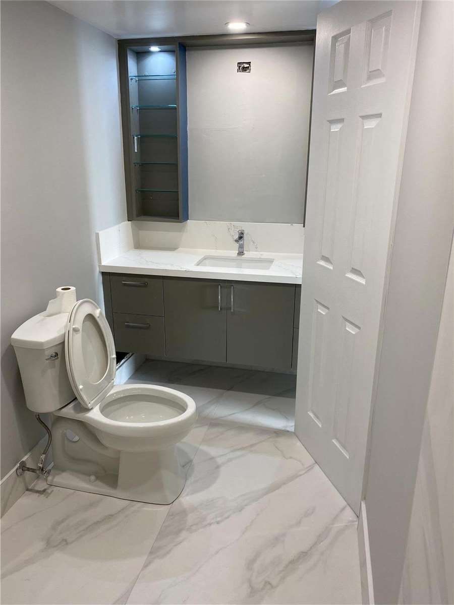 Condo leased at 811-5460 Yonge Street, Toronto, Willowdale West, M2N 6K7 - MLS: C5972969