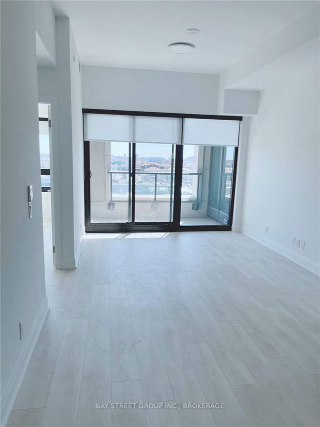 607 - 33 Frederick Todd Way