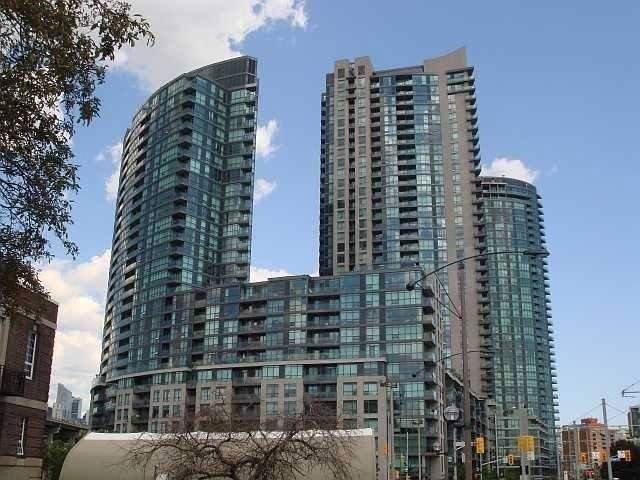 2808 - 215 Fort York Boulevard