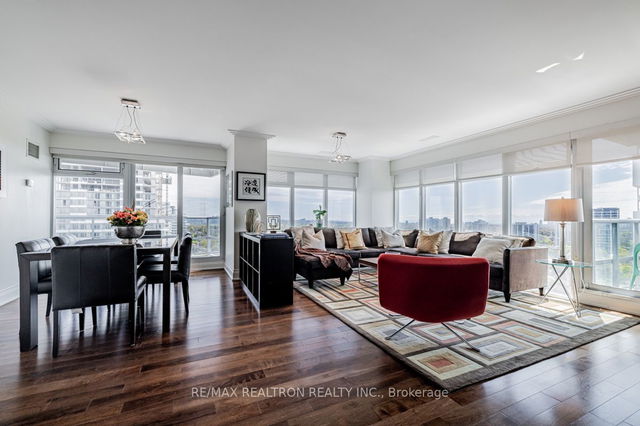2402 - 2181 Yonge Street