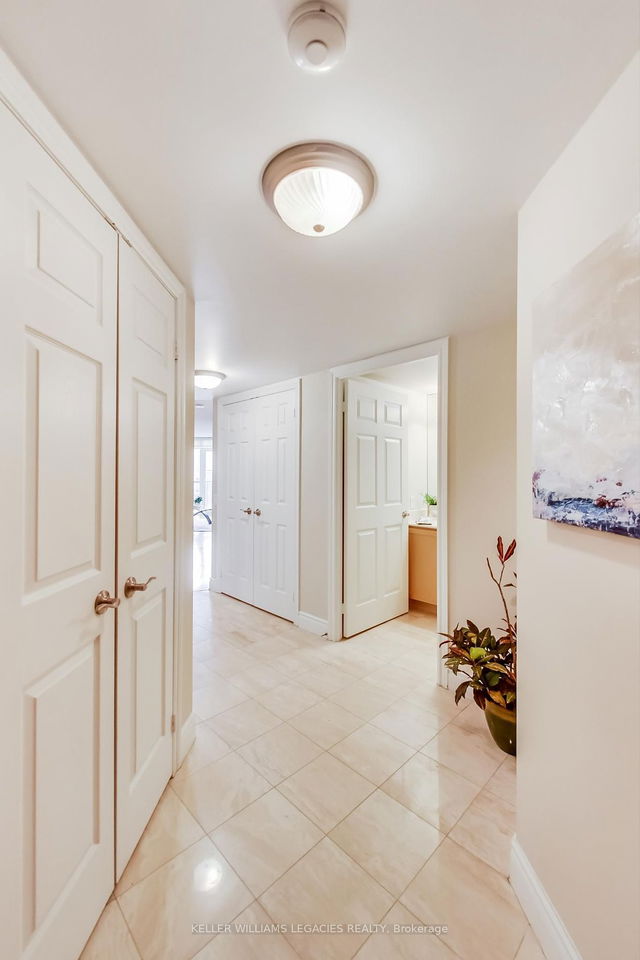 215 - 80 Harrison Garden Boulevard