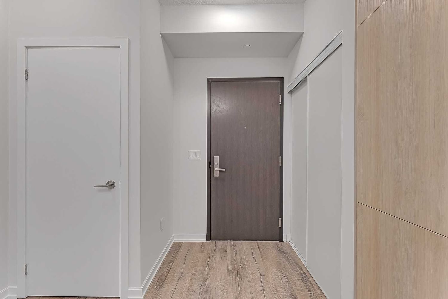 Condo sold at 906-52 Forest Manor Road, Toronto, Henry Farm, M2J 0E2 - MLS: C5976171