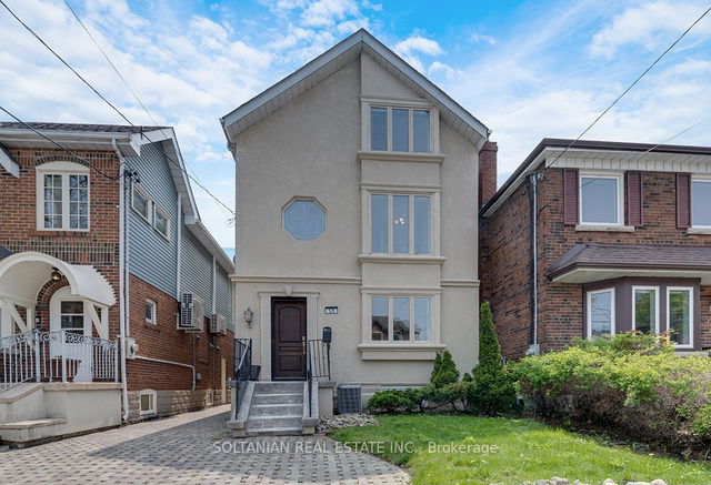 525 Soudan Avenue
