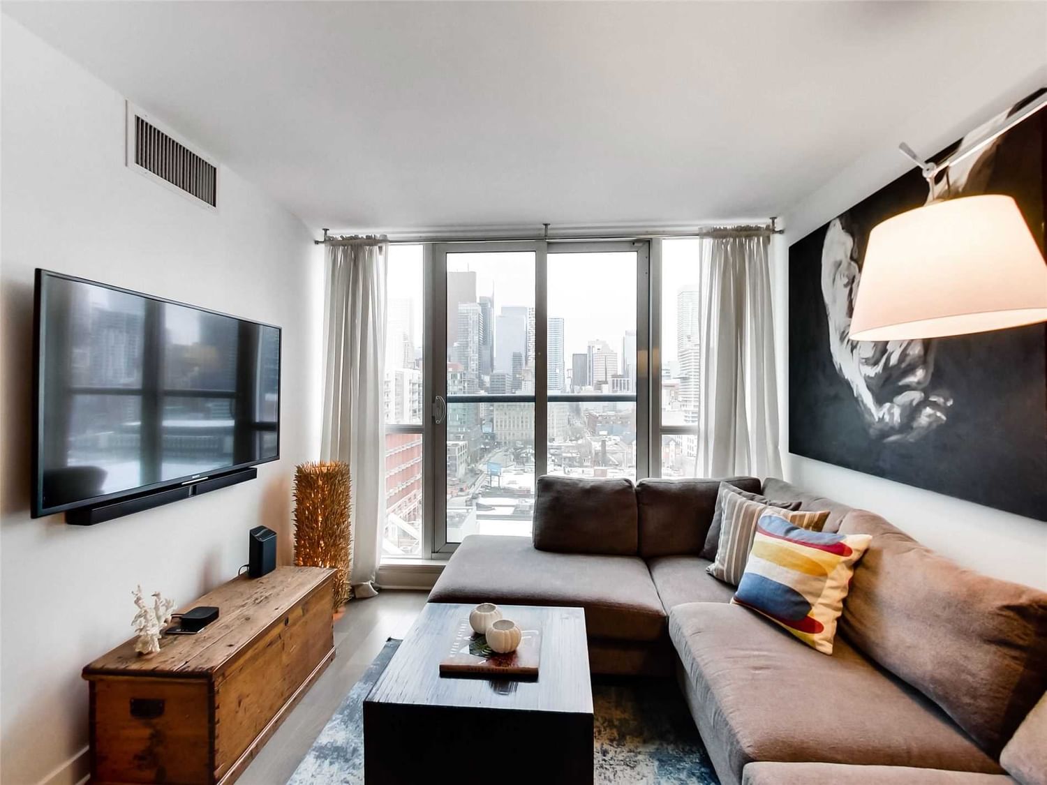 Condo sold at 1405-320 Richmond Street, Toronto, Moss Park, M5A 2R3 - MLS: C5979185