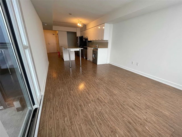 1603 - 33 Singer Court