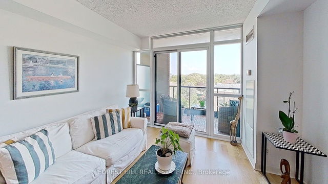 641 - 525 Wilson Avenue