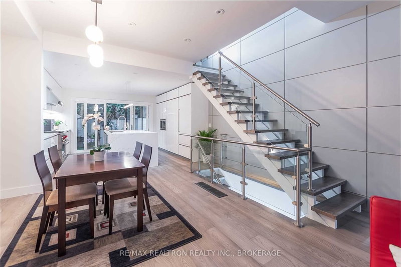 10 Bishop St, Toronto, M5R 1N2 | Image 3