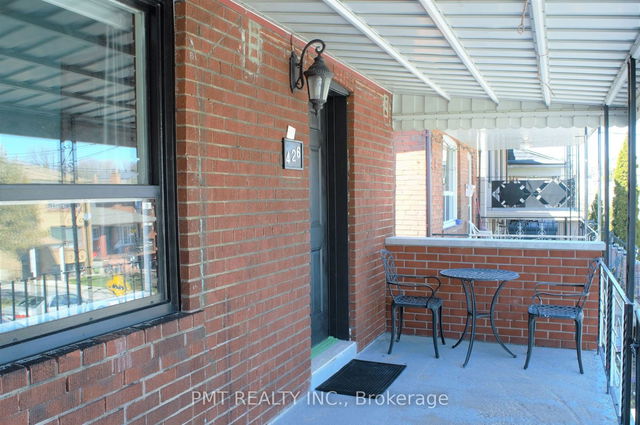 Main - 426 Northcliffe Boulevard