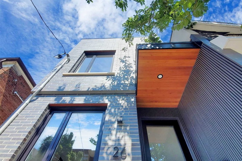 Lower - 26 Henderson Ave, Toronto, M6J 2B8 | Image 2