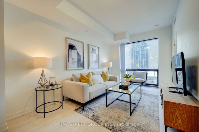 211 - 60 Shuter Street